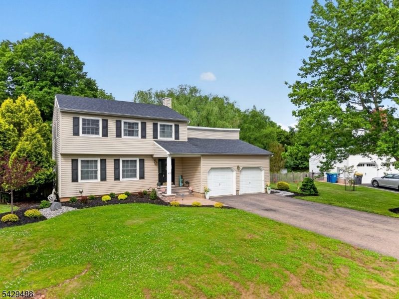 615 Van Liew Ct, Hillsborough, NJ 08844 Main Photo
