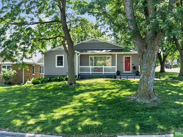 4949 Emmet Street, Omaha, NE 68104