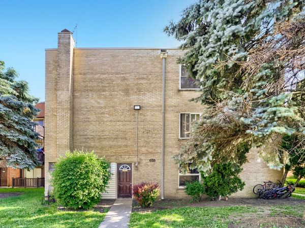 655 Piper Lane, Prospect Heights, IL 60070