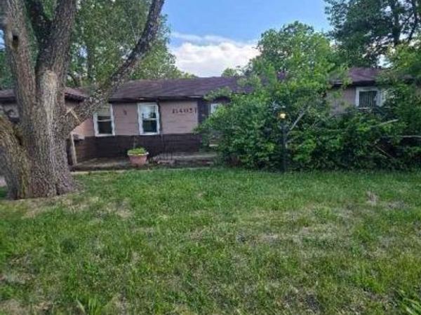 11405 E 83rd Street, Raytown, MO 64138