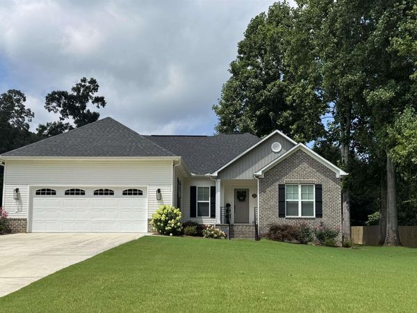 10 Deer Run Road, Guntersville, AL 35976
