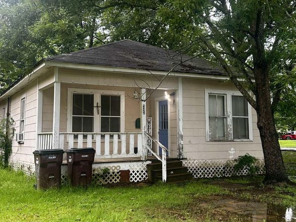 404 Cedar Street , Crossett, AR 71635