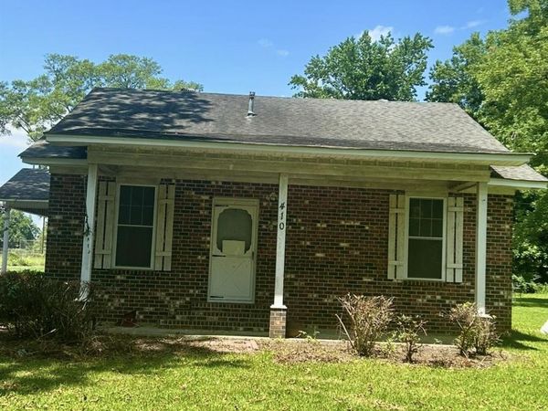 410 S Trotter Street , Dermott, AR 71638
