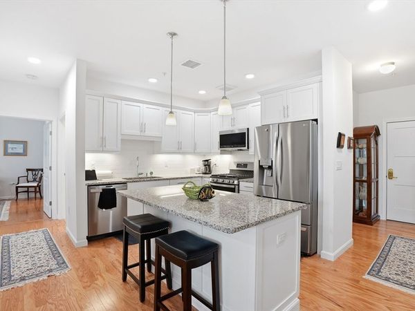 45 Plaza Way, Unit 208, Plymouth, MA 02360