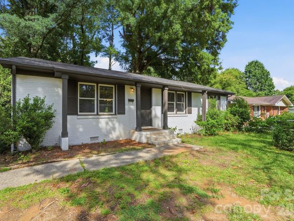 1016 Pondella Drive , Charlotte, NC 28213