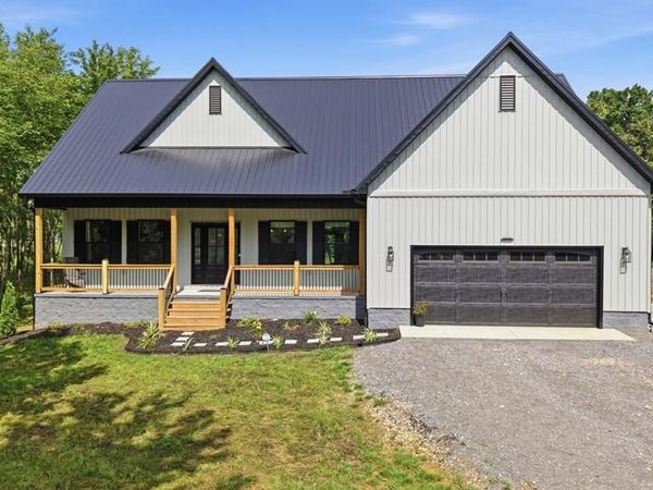 698 Dearman St, Smithville, TN 37166