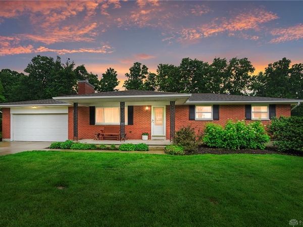 2779 Coldsprings Drive, Beavercreek, OH 45434