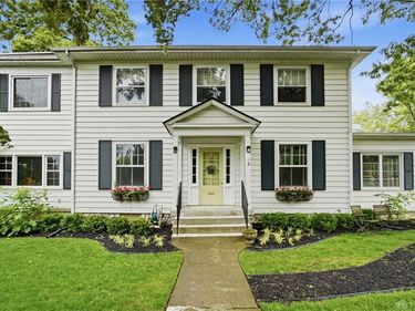3 Forrer Boulevard, Oakwood, OH 45419
