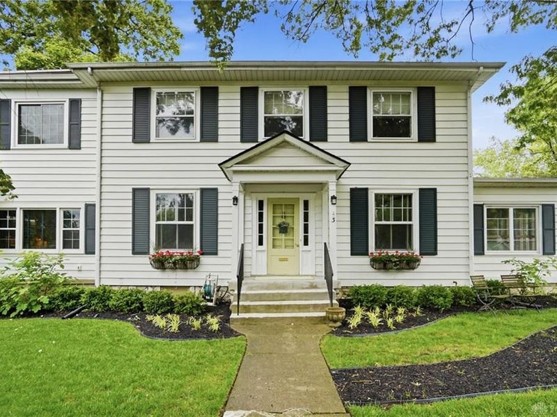 3 Forrer Boulevard, Oakwood, OH 45419 Photo 1
