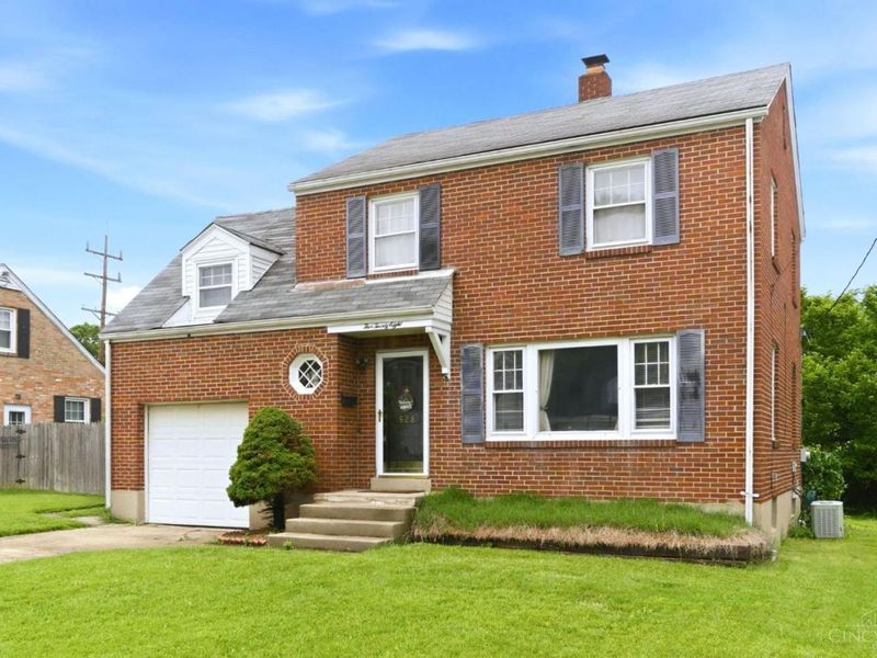 528 Sharon Lane, Hamilton, OH 45013 Photo 2