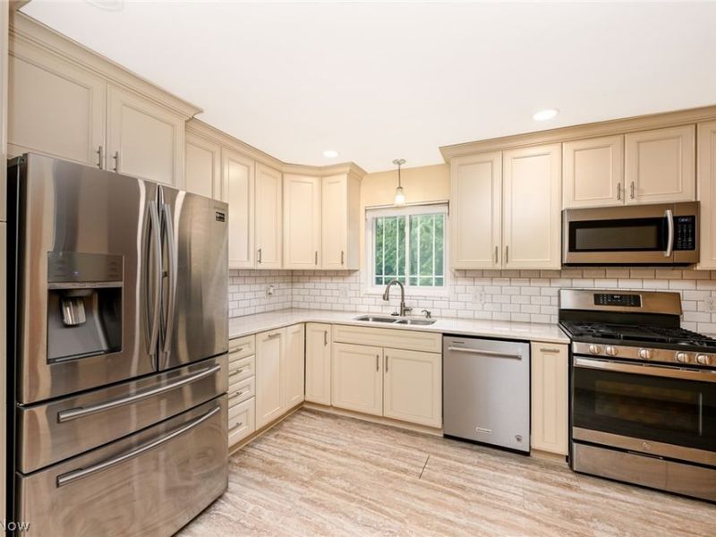 2834 Bancroft Road , Fairlawn, OH 44333 Photo 12