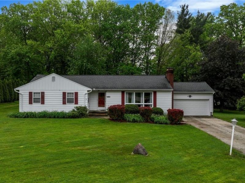 2834 Bancroft Road , Fairlawn, OH 44333 Photo 2