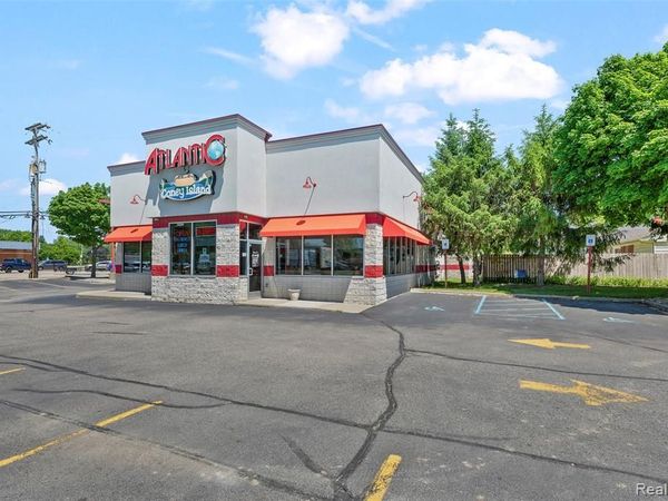 42922 Van Dyke Avenue, Sterling Heights, MI 48314