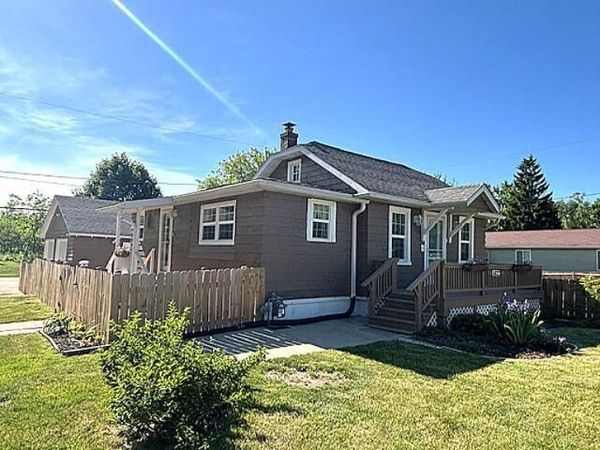 6822 250th AVENUE, Salem, WI 53168