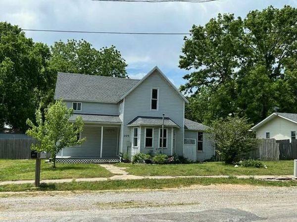 209 S Gilmore Avenue , Miller, MO 65707