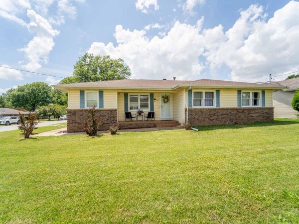 427 S Orchard Crest Avenue , Springfield, MO 65802