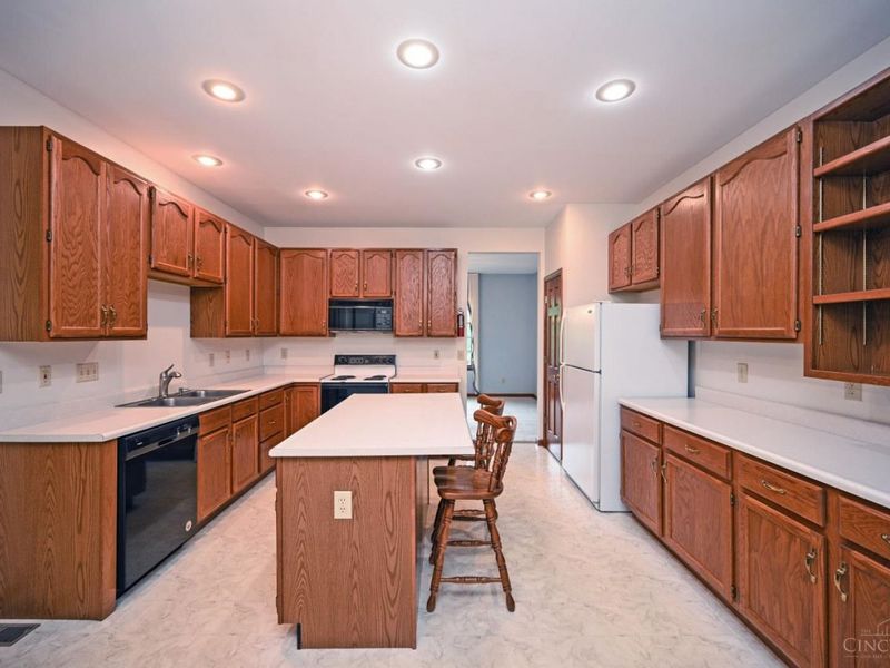 848 Cannes Court, Miami Twp, OH 45140 Photo 17