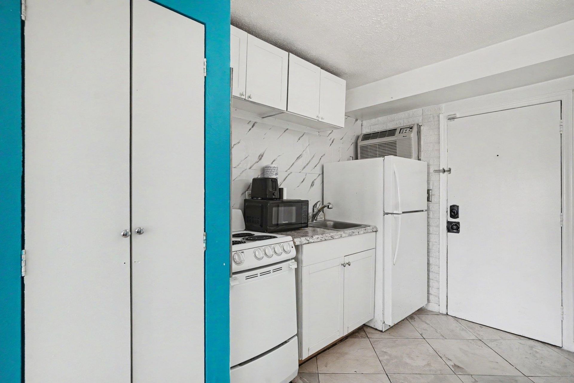 1600 S Ocean Blvd.  Photo 5