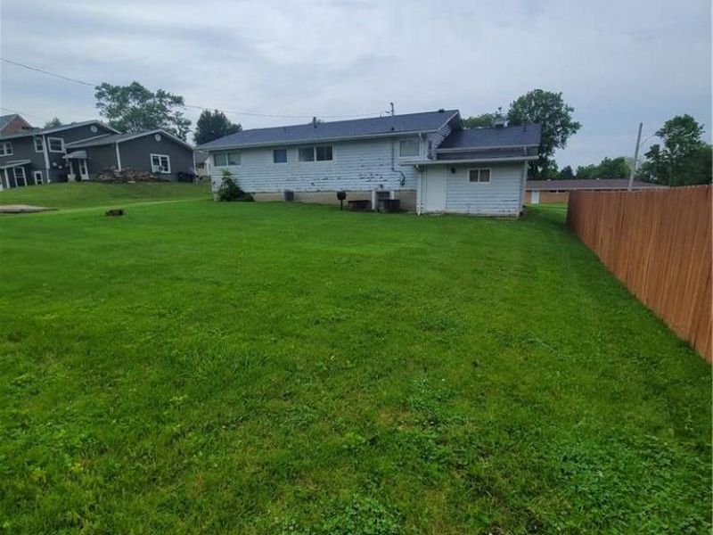 127 E Harrison Street, Lewisburg, OH 45338 Photo 2