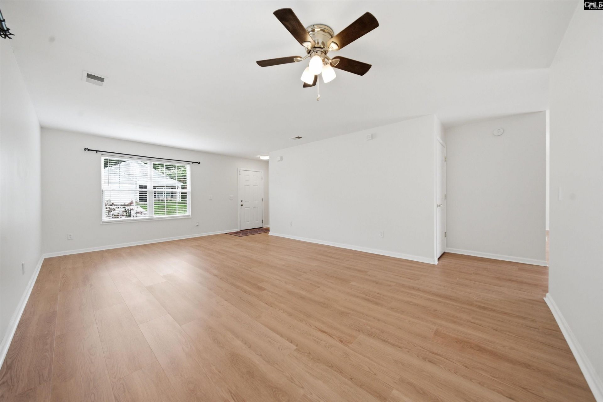 201 Rindle Drive  Photo 7