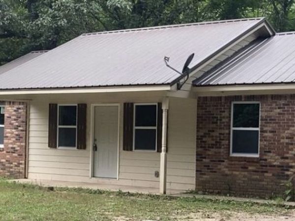 165 Cedar Grove Ln, Bolivar, TN 38008