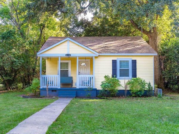 820 W 6th St., Hattiesburg, MS 39401
