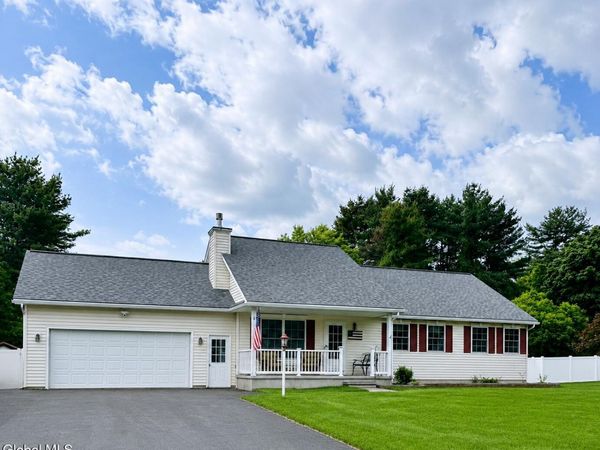 8 Meadow Drive, South Glens Falls, NY 12803