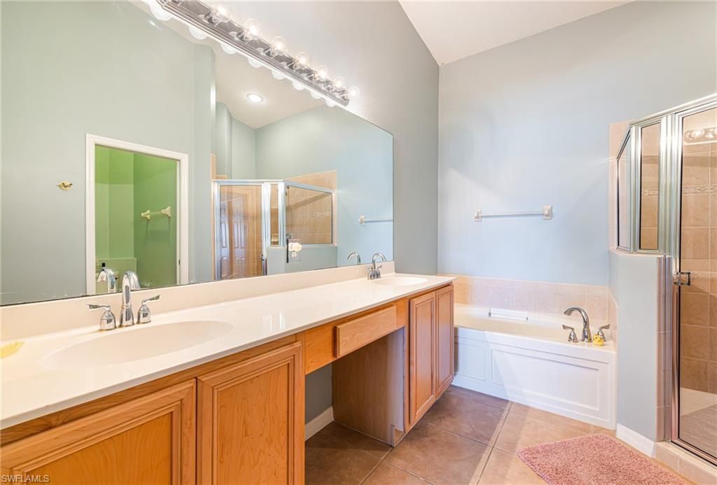 6894 Sterling Greens Ct, Unit 201, Naples, FL 34104 Photo
