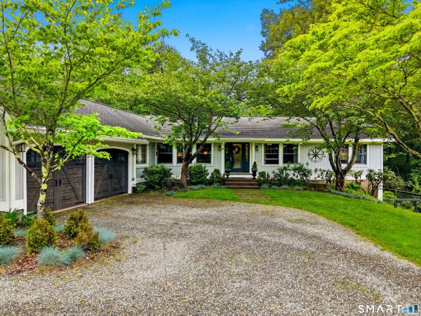 49 River, Essex, CT 06426