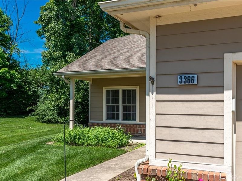 3366 Darbyshire Drive, Beavercreek, OH 45440 Photo 5
