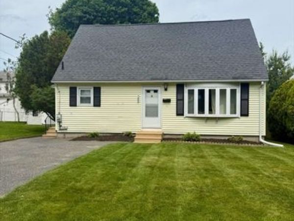 28 Ladybank, Worcester, MA 01606
