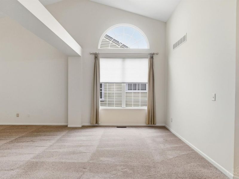 9490 Carriage Run Circle, Deerfield Twp., OH 45140 Photo 16