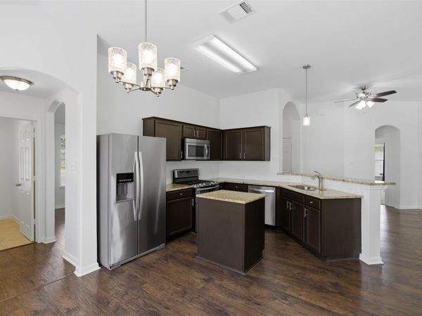 120 EDISON DR, Hutto, TX 78634