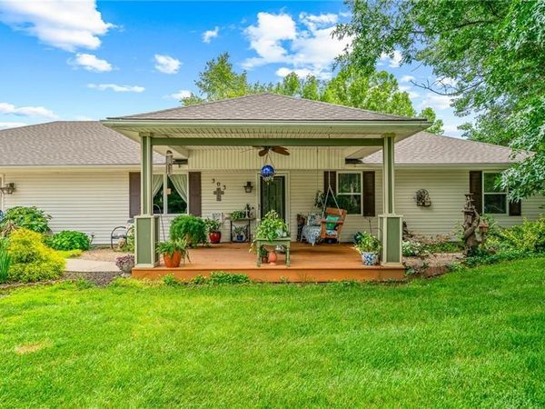303 W Maple Street, Archie, MO 64725