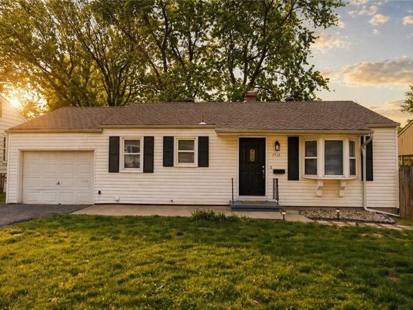1713 N Dodgion Avenue, Independence, MO 64050