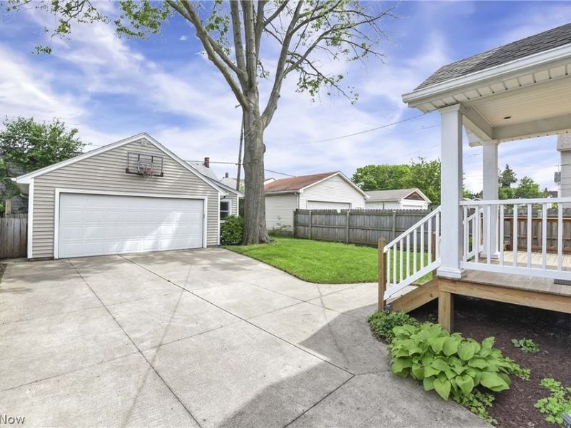 1615 Waterbury Road, Lakewood, OH 44107 Photo 39