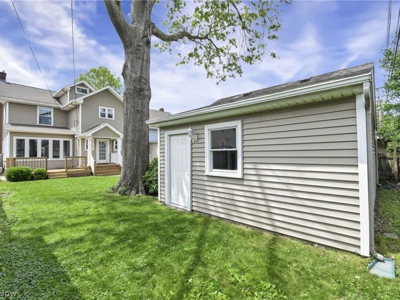 1615 Waterbury Road, Lakewood, OH 44107 Photo 41