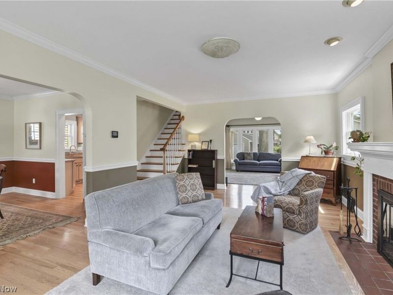 1615 Waterbury Road, Lakewood, OH 44107 Photo 9