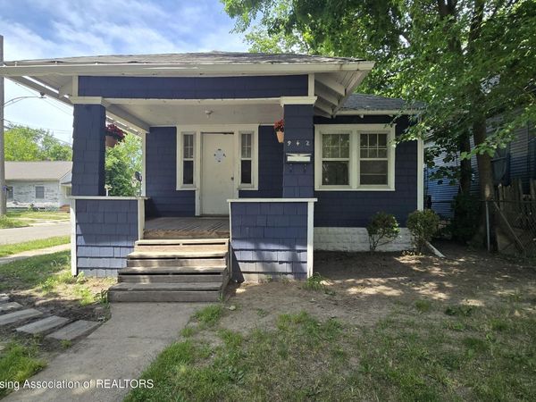 942 Dakin Street, Lansing, MI 48912