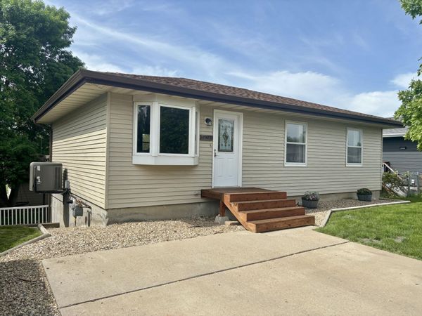 1909 E Sully Avenue, Pierre, SD 57501