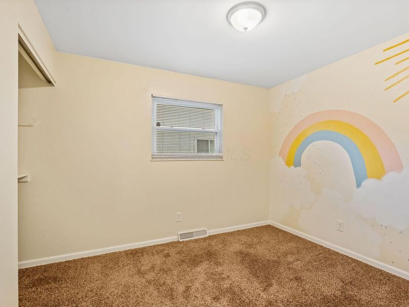 909 Hillery Road , Columbus, OH 43229 Photo 19