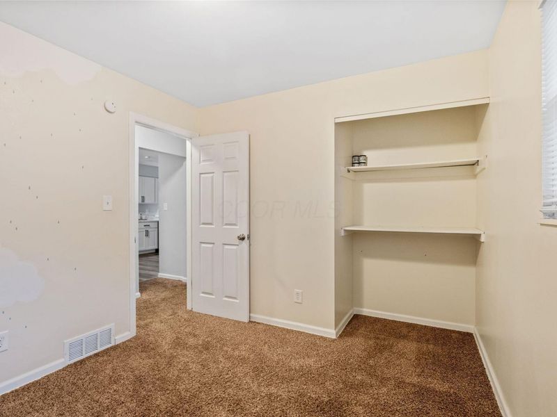 909 Hillery Road , Columbus, OH 43229 Photo 20