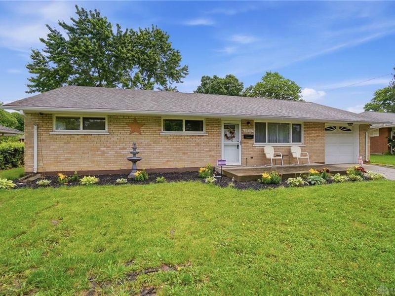 3856 Hertland Drive, Kettering, OH 45439 Photo 2