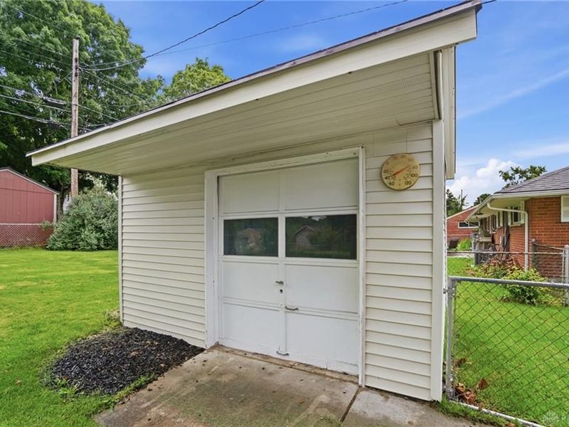 3856 Hertland Drive, Kettering, OH 45439 Photo 32