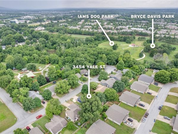 3454 W Yale Street , Fayetteville, AR 72704