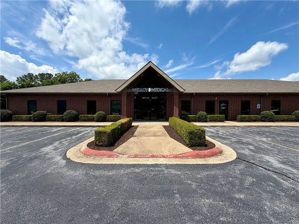 200 S 20th Street , Rogers, AR 72758