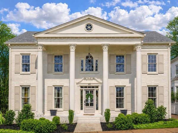 107 Chatsworth Dr, Nashville, TN 37215