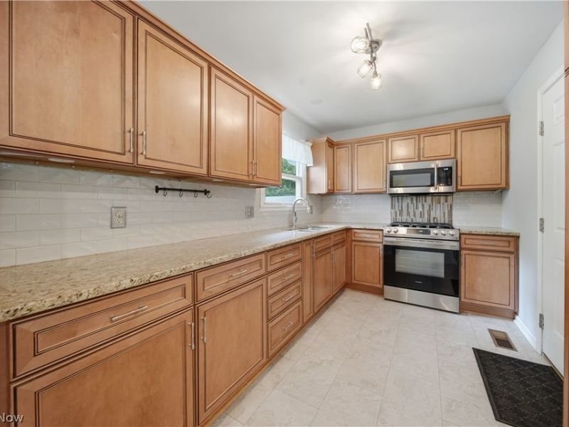 3796 Charring Cross Drive , Stow, OH 44224 Photo 21