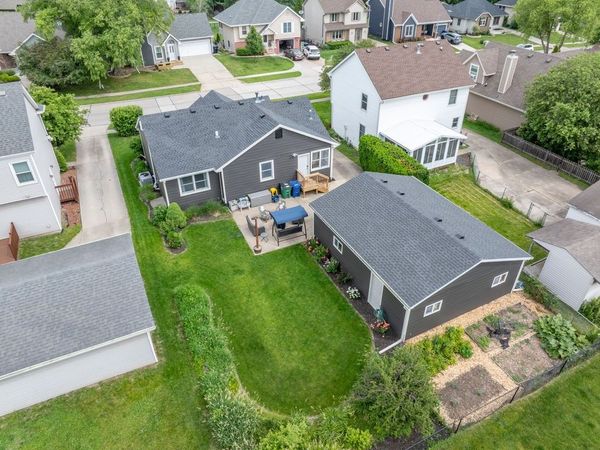 7020 Hickory Lane , Urbandale, IA 50322