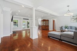 1421 Shoreline Dr. photo 4